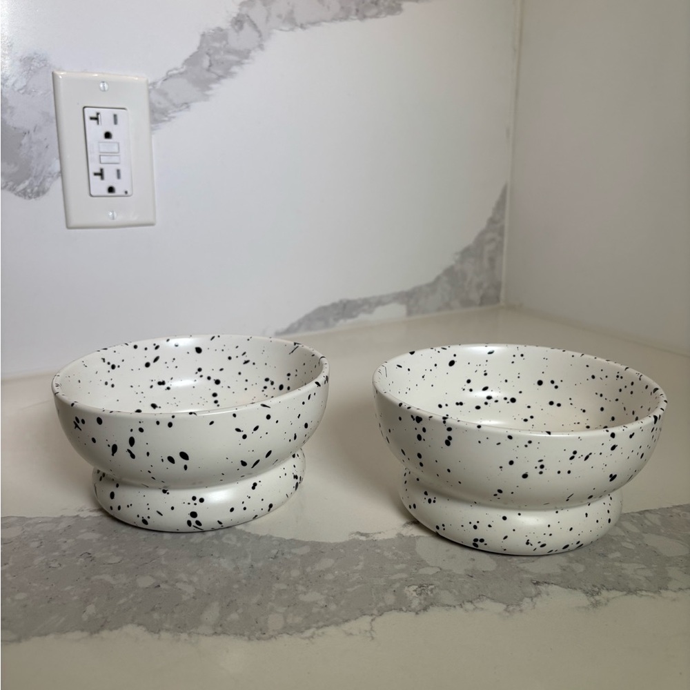 Set of 2 Speckled Ceramic Bowls - Black and White